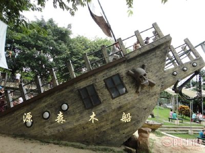 打造獨特空間 廠家定制大型帆船與海盜船裝飾解決方案